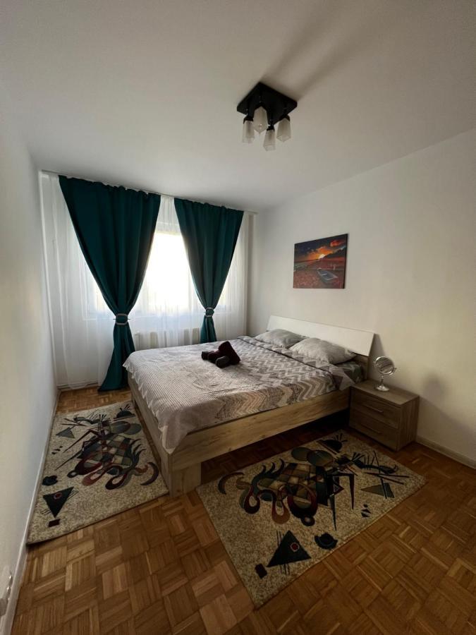 House24 Gari Apartamento Braşov Exterior foto